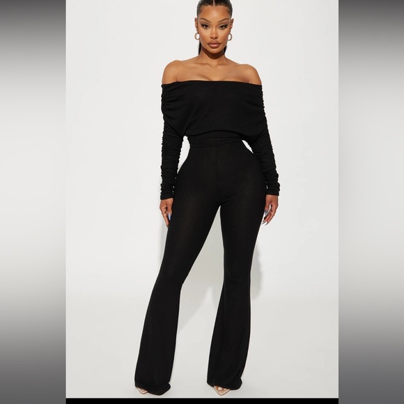 Off should jumpsuit - Picture 1 of 7